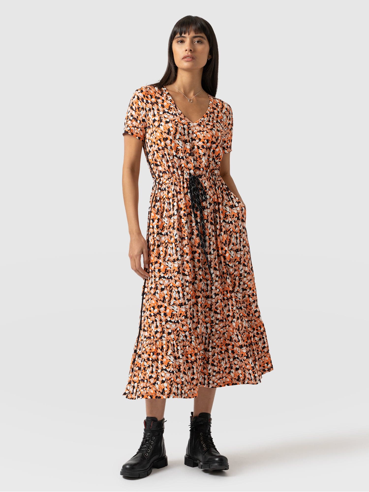 Meredith V Neck Dress Flare - Women's Dresses | Saint + Sofia® EU